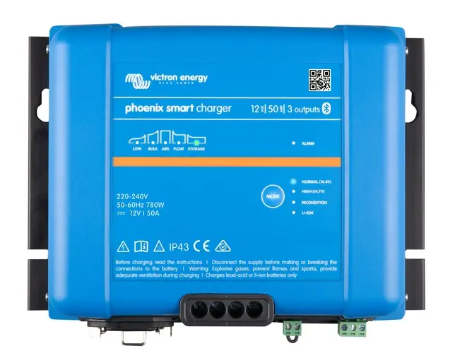 Autentický Nabíječka Victron Energy Phoenix Smart IP43 Charger 12V/50A (3) - pro nabíjení až 3 baterií současně