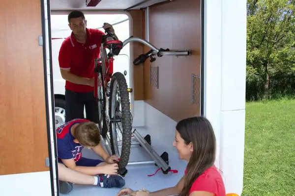 Nosič Fiamma Carry Bike Garage Standard přepravní pro 2/3 kolaCarry Bike Garage Standard Víkendová Akce