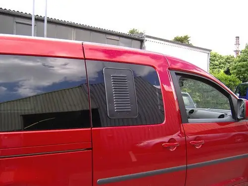 AIRvent větrací mřížka pro posuvné okno VW Caddy 04-20 levé Víkendová Akce
