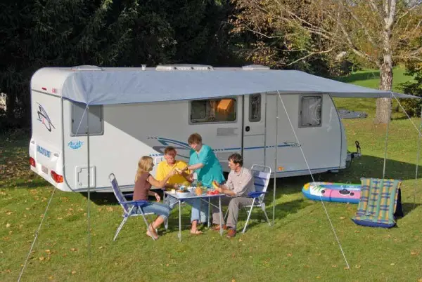Univerzální sluneční střecha REIMO TENT COMO 8, 700x240 cm, světle šedá Cenový Hit