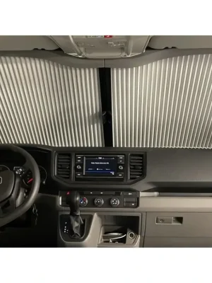 Přední okenní roleta REMI VW Crafter od roku 2019/MAN 2019-2024, s úložným prostorem v horní části střechy Akční Cena