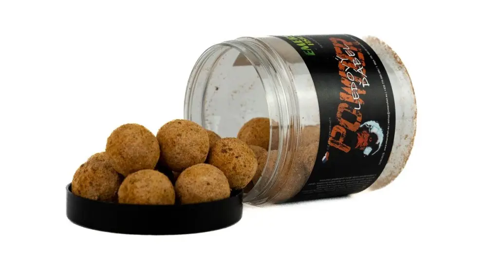 Vysoce Kvalitní Emersfish Boilie Powder Ledový Ďábel 100 g - 24 mm