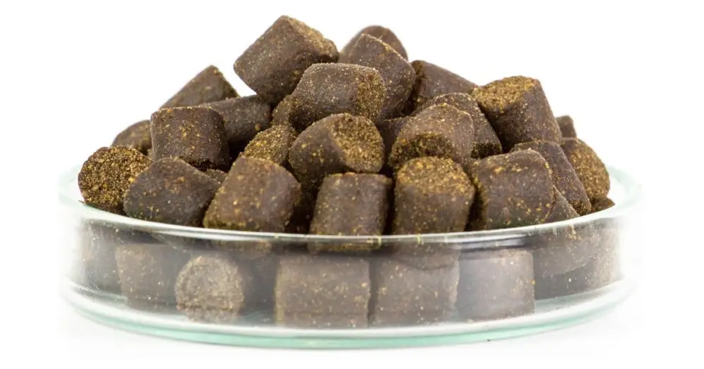 Nová Kolekce Mikbaits Vnadící Pelety Pstruhové 8mm (potápivé)-1 kg