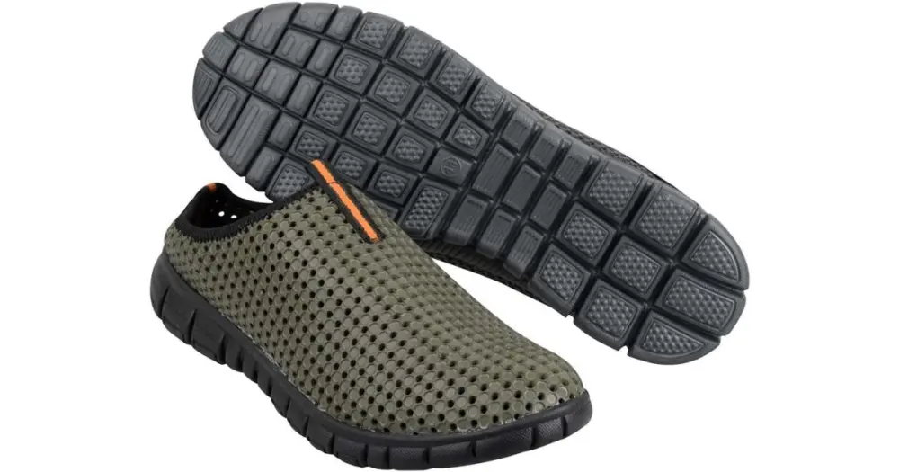 Must-Have Prologic Boty Bank Slippers-Velikost 46