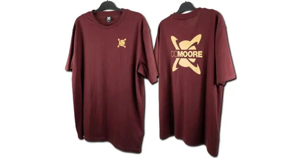 Ihned K Objednání CC Moore Tričko Burgundy T-Shirt - XL
